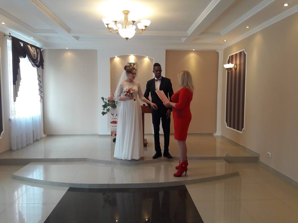 В Червонограді українка вийшла заміж за громадянина Судану