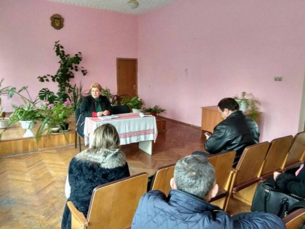 Перший заступник голови райдержадміністрації зустрілася з мешканцями Жвирківської селищної ради
