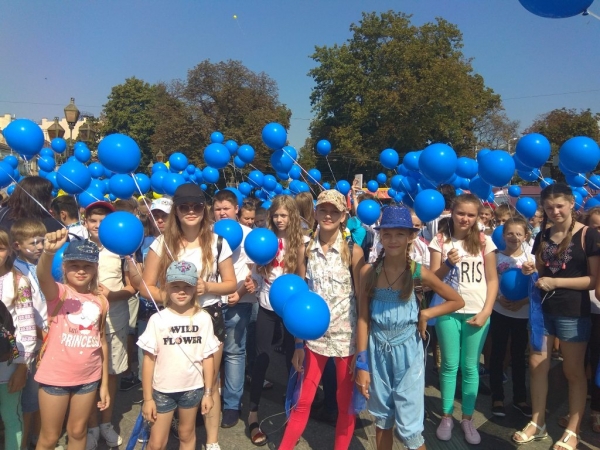 Школярі Сокальщини взяли участь у мистецькій акції