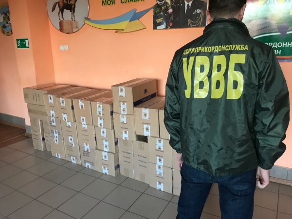 26 ящиків сигарет намагались переправити до Угорщини тютюнові контрабандисти