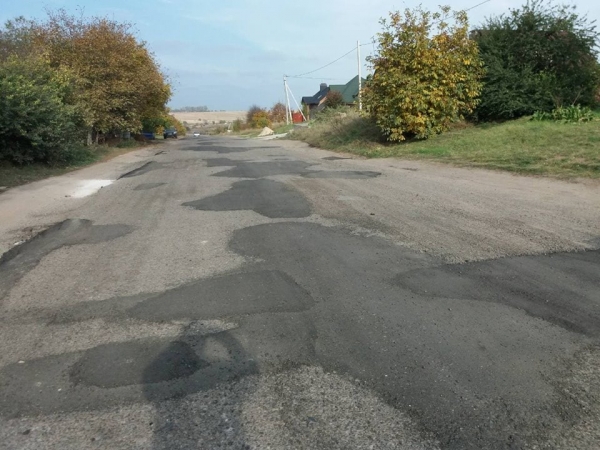 На Сокальщині продовжують ремонтувати дороги