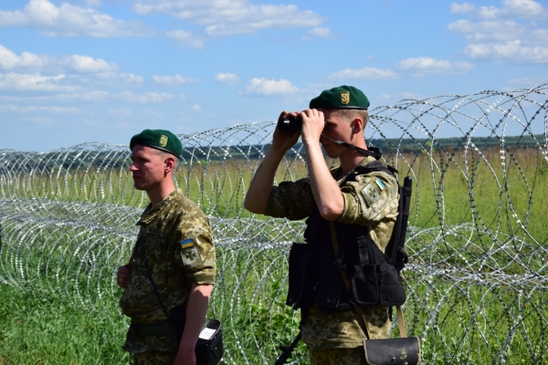 Двох азербайджанців затримали неподалік українсько-словацького кордону