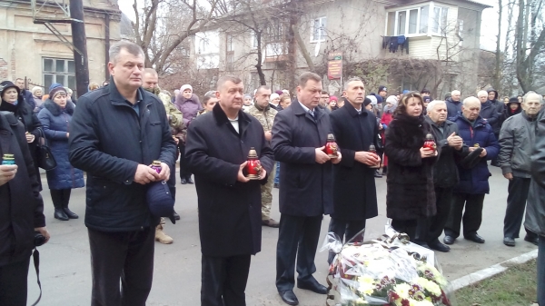 На Сокальщині вшанували пам’ять жертв голодоморів та політичних репресій