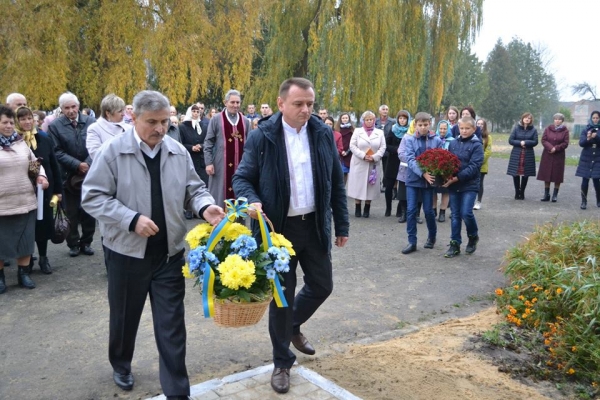 В селі Карів вшанували 50 річницю з дня трагічної загибелі Василя Макуха