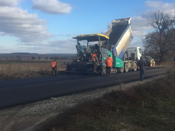 Голова райдержадміністрації оглянув хід ремонтних робіт на дорозі Сокаль-Стоянів