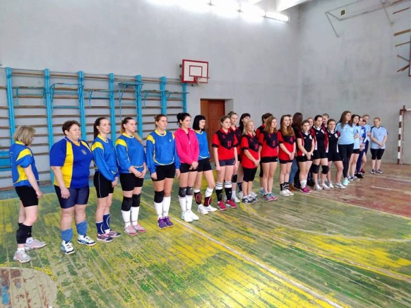 волейболістки з Сокаля на турнірі в Добротворі