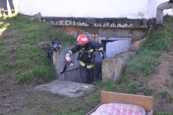 Львівські рятувальники відточували професійну майстерність під час навчань у Бориславі (ВІДЕО)