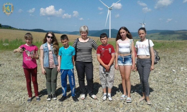 Школярі Львівщини відвідали вітрову електростанцію