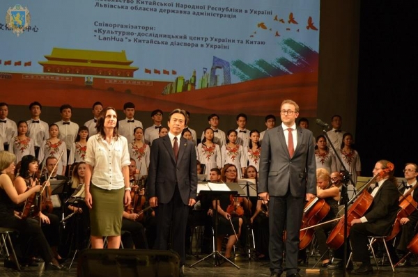 День Китаю завершився гала-концертом у Львівській опері
