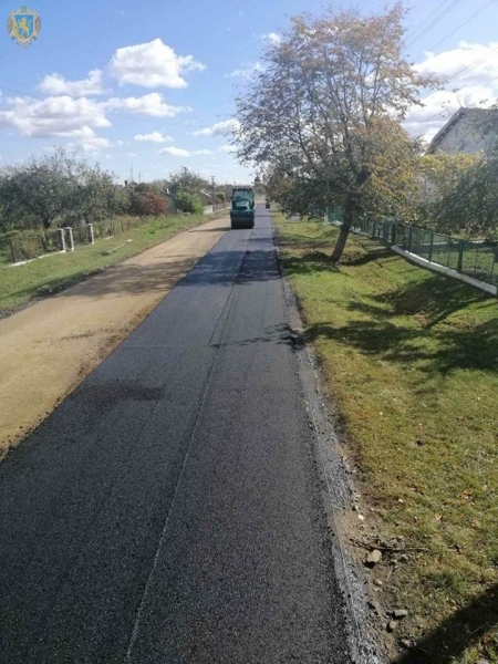 На Стрийщині ремонтують дорогу Голобутів – Завадів – Нежухів