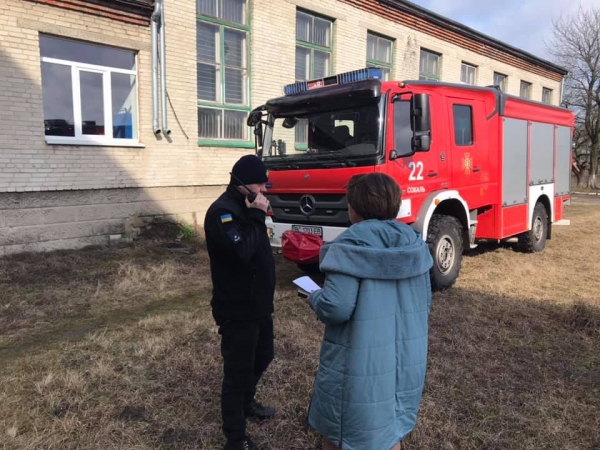  Сокальські рятувальники провели комплексне навчання в Жвирківський школі 