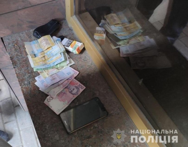 Слідчі відкрили кримінальне провадження за фактом шахрайства під час оплати паркування у Львові