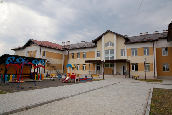 У смт Великий Любінь завершують будівництво садка для 150-ти дітей