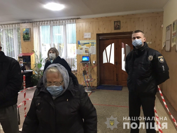 В день голосования правоохранители Львовщины работают в усиленно режиме