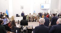 Львівські пластуни передали депутатам Вифлеємський вогонь миру