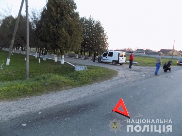 На Львівщині мотоцикліст та його пасажир травмовані внаслідок зіткнення з «Фіатом»