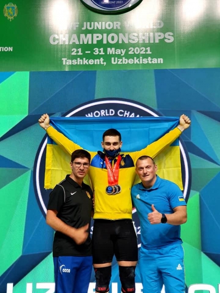 19-річний жидачівський важкоатлет Богдан Гоза виборов 3 медалі на чемпіонаті світу