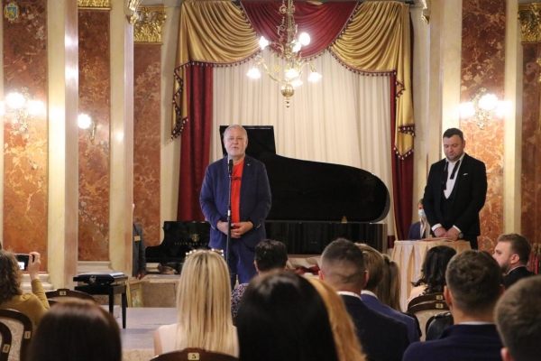 У Львівській опері організували благодійний аукціон на підтримку музею Соломії Крушельницької
