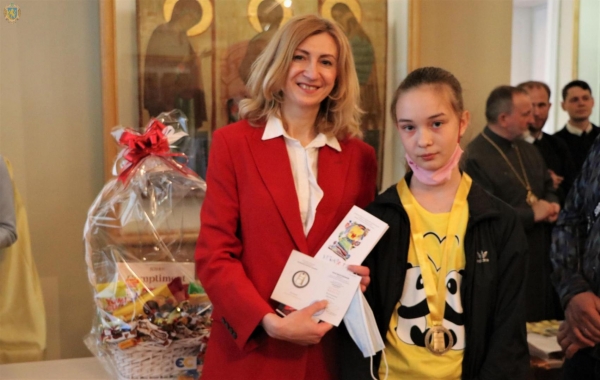 Відзначили переможців ХІХ Міжнародного конкурсу дитячої творчості «Золотий мольберт»