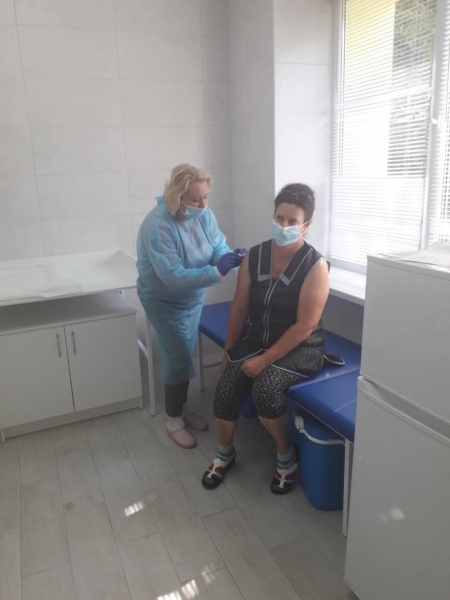 Вчора на Львівщині провакцинували 3751 особу, з них 3042 – у центрах вакцинації