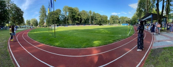 У селищі Дубляни Самбірського району відкрили новий стадіон майже на 800 глядацьких місць