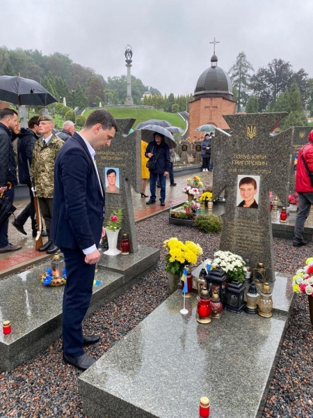 День вшанування пам’яті захисників України: на Личакові відбулися урочисті заходи