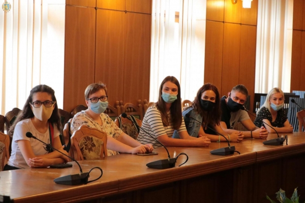 Студенти з Луганщини з екскурсією відвідали Львівську облдержадміністрацію