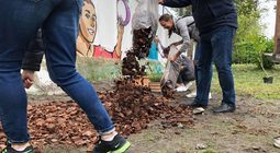 Біля ЛКП «Лев» облаштували перший в Україні сенсорний сад для собак