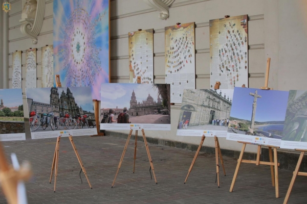 «Дні Іспанії у Львові»: у Палаці Потоцьких урочисто відкрили виставку «Шлях Сантьяго»