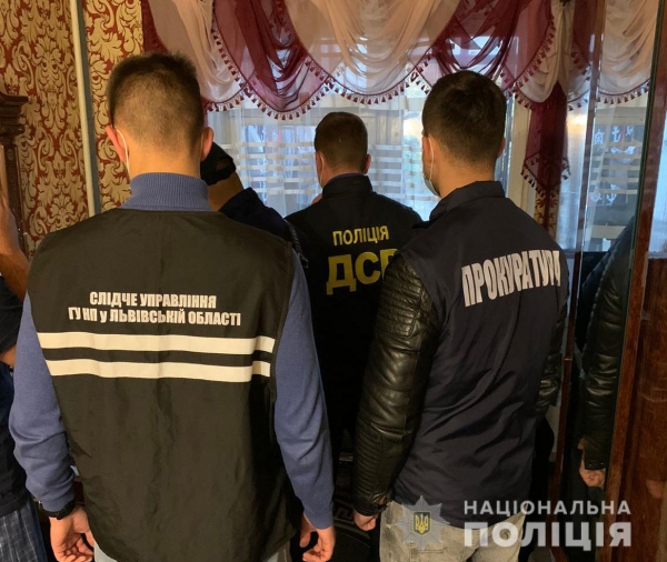 На Львівщині правоохоронці викрили зловмисників, причетних до організації азартних ігор