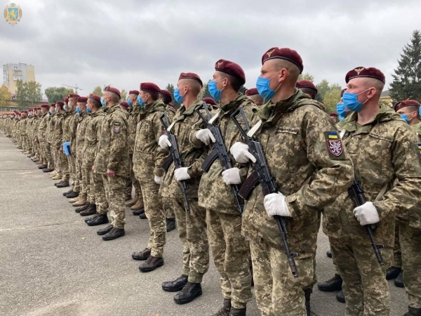 До Дня захисників та захисниць України відзначили військовослужбовців 80-ї окремої десантно-штурмової бригади