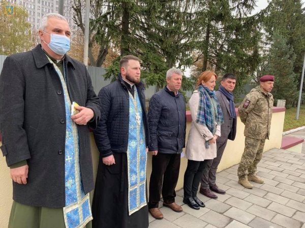 До Дня захисників та захисниць України відзначили військовослужбовців 80-ї окремої десантно-штурмової бригади