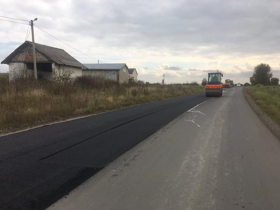 Триває ремонт дороги Дрогобич – Довголука