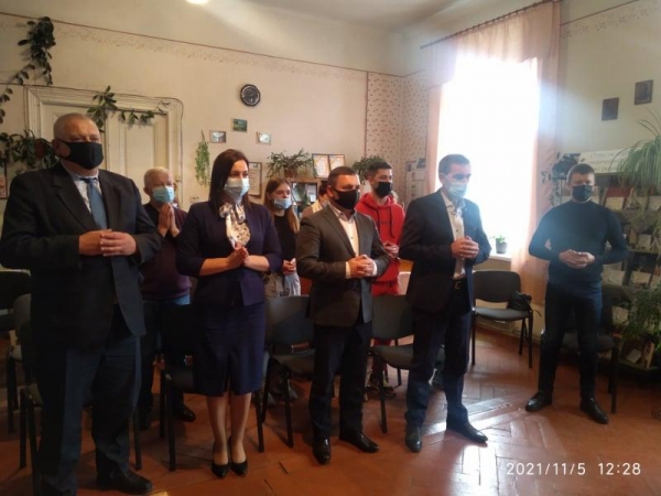 Троє осіб з числа дітей-сиріт Львівської області отримали ключі від власного житла