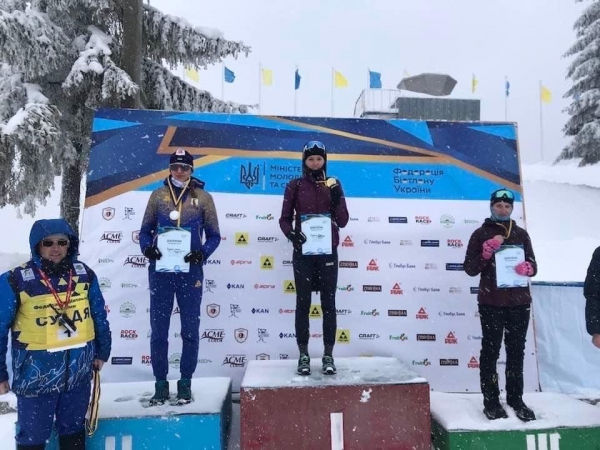 Вероніка Шевчик стала чемпіонкою України з біатлону серед юніорів