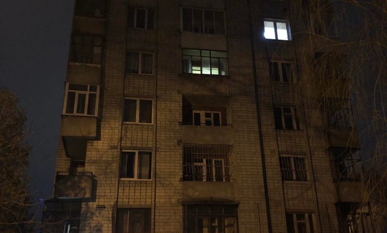 У Львові молодий чоловік впав з 4-го поверху