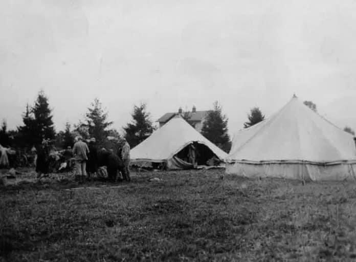 Варяж . Табір австоро-угорських військ у Варяжі . Світлина 1915 рік. Перша світова війна.