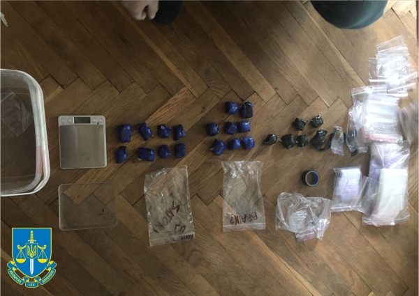 Збут наркотиків на 1 млн грн – у Львові затримано 3 учасників злочинної групи