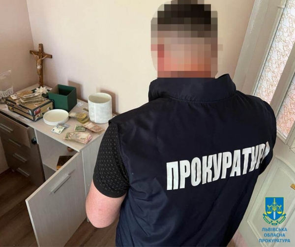 Колишнього голову сільської ради та підрядника підозрюють у заволодінні понад 360 тис грн під час будівництва дитячого садка