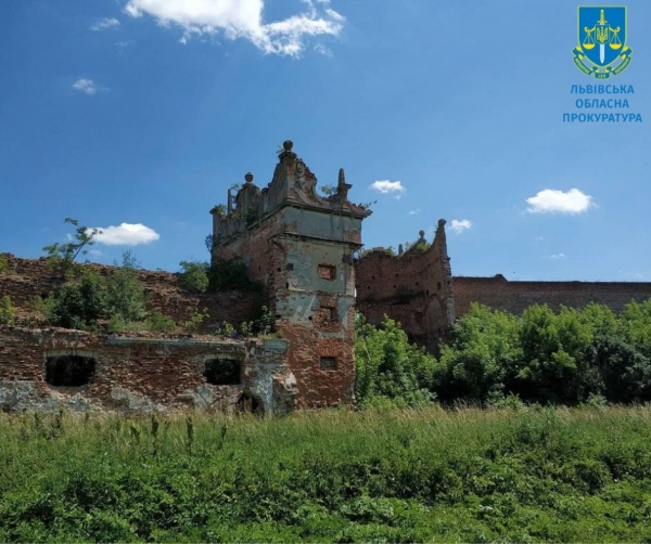 Прокурори через суд повернули державі старовинний замок на Львівщині