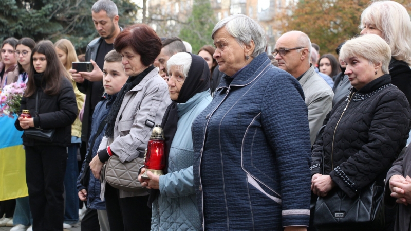 Світлій пам’яті Героїв України: чотирьом випускникам Ліцею №16 встановили меморіальні дошки