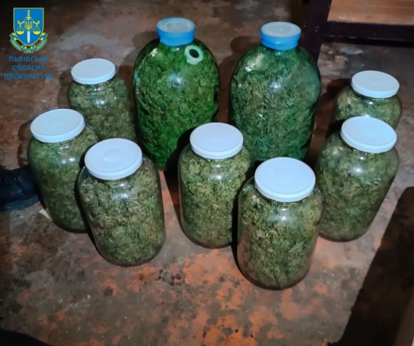 Збував особливо небезпечний наркотик у Дрогобичі – затримано місцевого мешканця