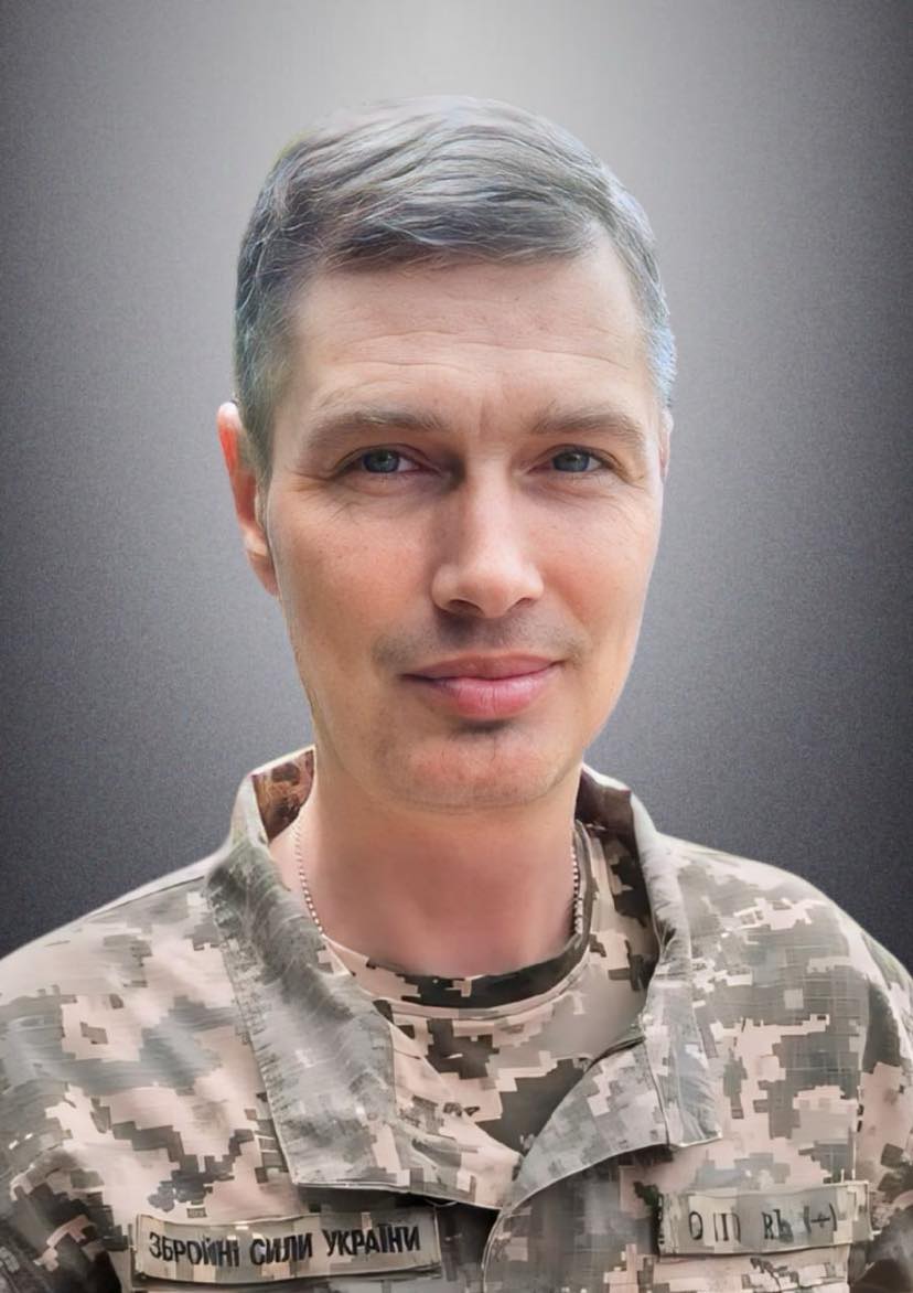 Андрій Кісельов (10.07.1974-25.02.2024). Народився у родині військового медика та провів дитинство у місті Новий Розділ Львівської області.