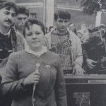 виступає солістка Хлівчанського будинку культури Неля МЕДВІДЬ