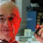 Нік Голоняк