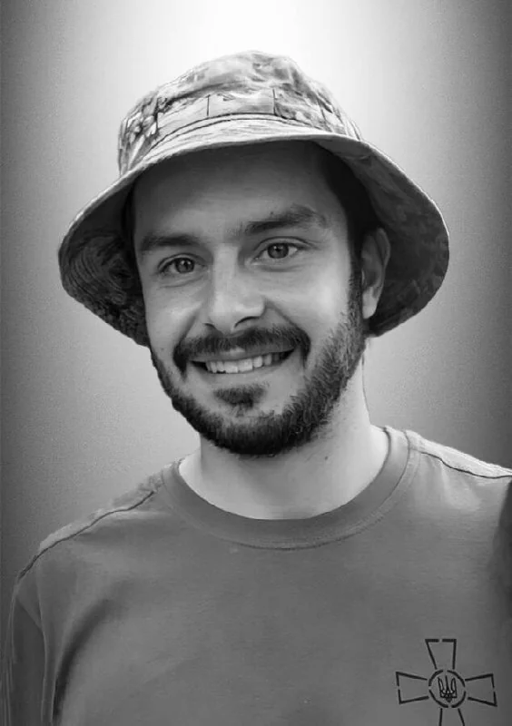 🕯️ Роман Кук