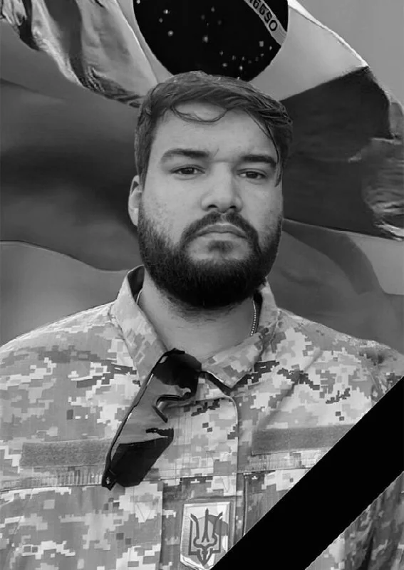 🕯️ Луіс Феліпе Віейра Толедо Порто Уродженець міста Ріо-де-Жанейро (Бразилія).