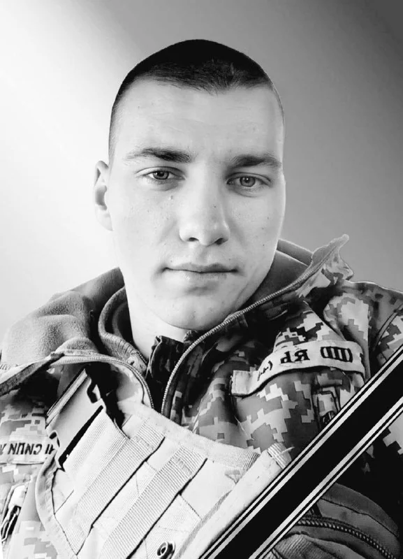 Сьогодні Львівщина прощається з трьома захисниками