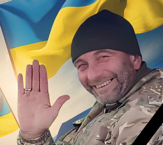 У Хлівчанах попрощаються з молодшим сержантом Михайлом Козяром, загиблим на Донеччині