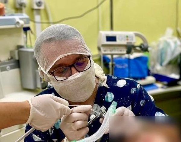 Лікарі врятували 8-місячного хлопчика від задухи ялинкою